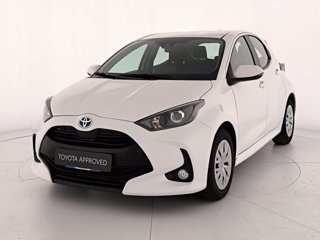 TOYOTA Yaris 1.5h active