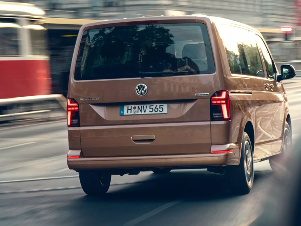 Volkswagen Multivan 02