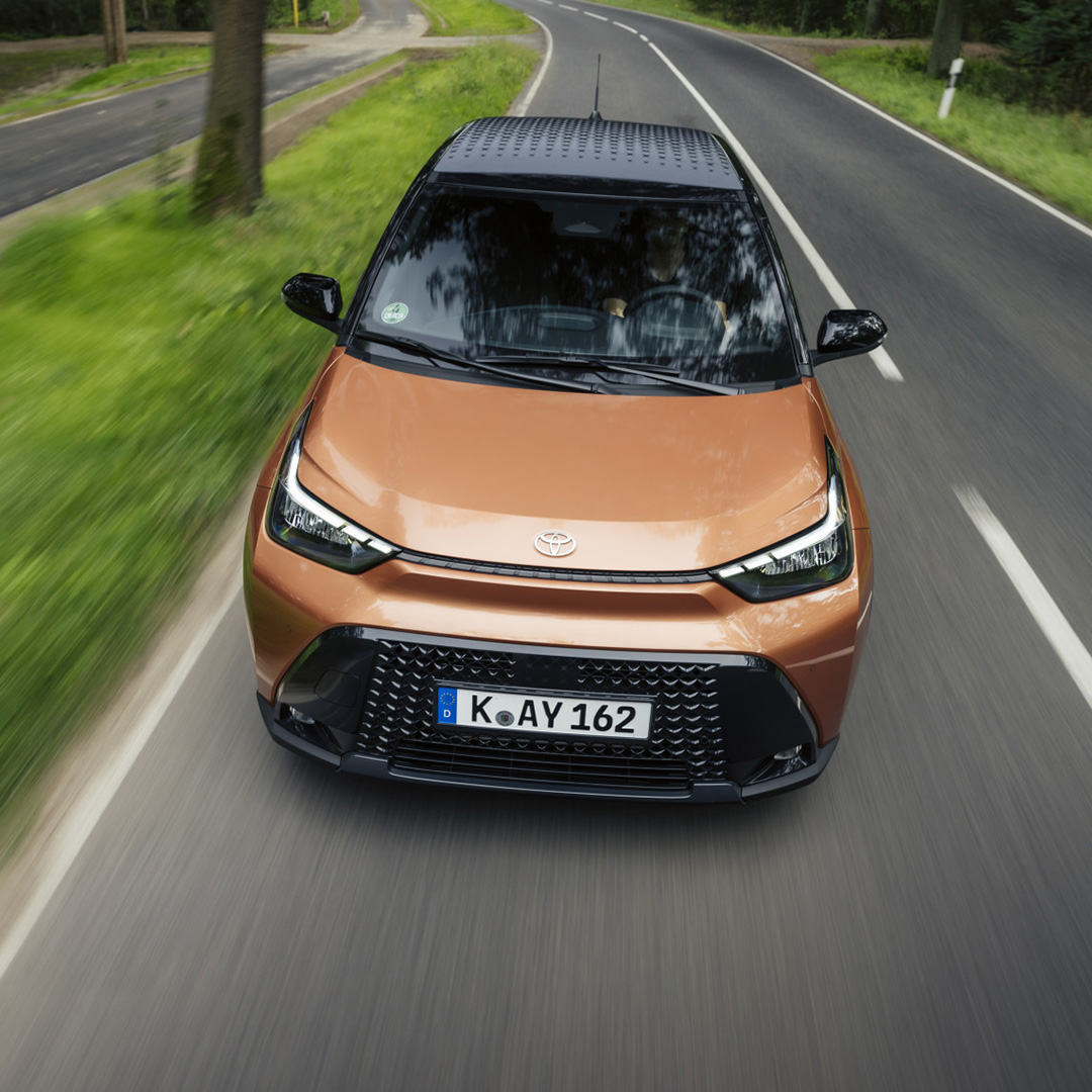 COSENZA TOYOTA AYGO ELETTRICO IBRIDO NUOVA TOYOTA AYGO X RENDE COSENZA 1 (2)