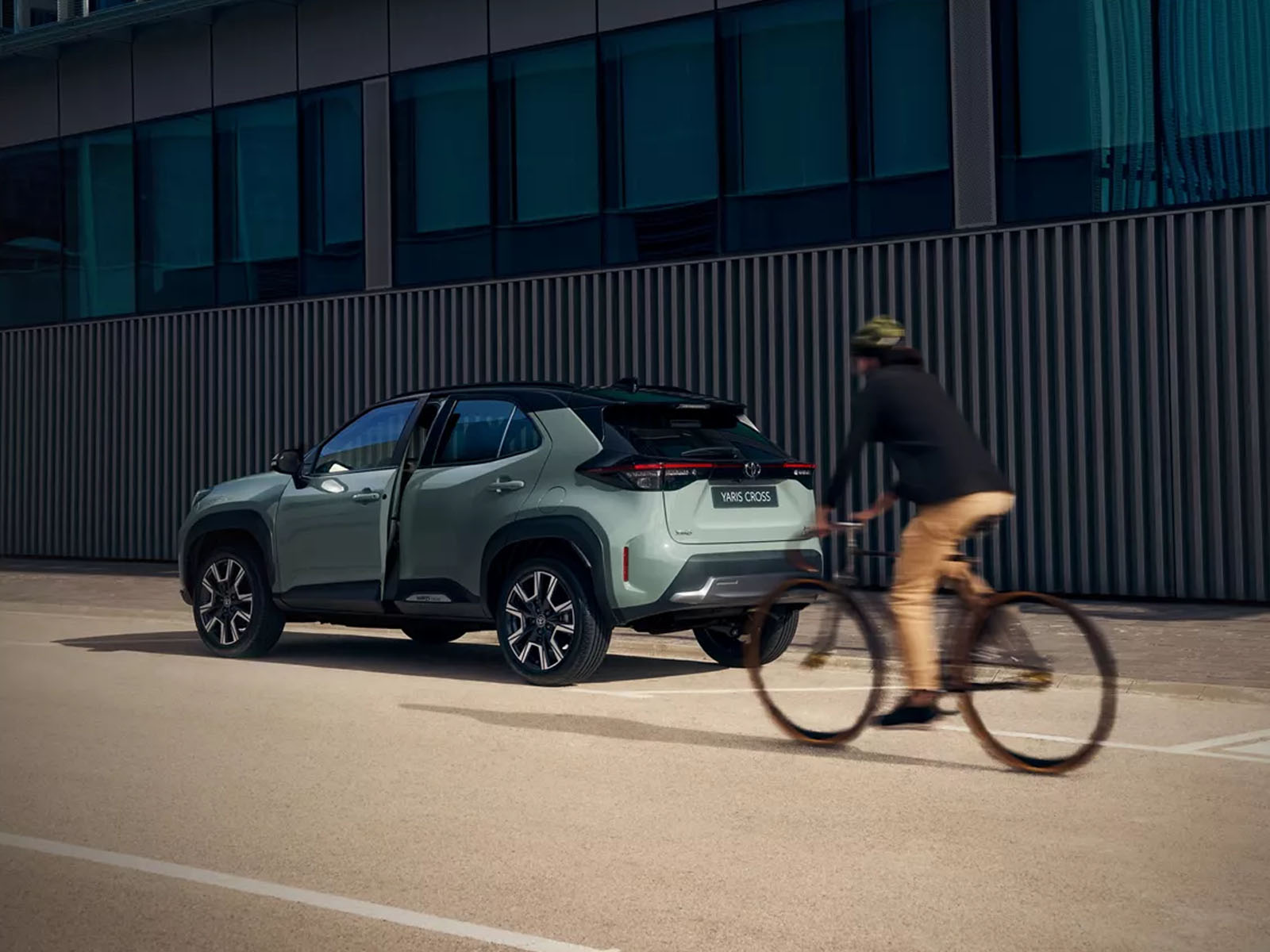 TOYOTA YARIS CROSS CALABRIA SUV COSENZA RENDE MONTALTO AUTO NUOVA01 (1)