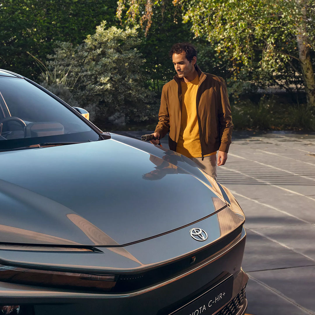 C Hr Plus + Cosenza Rende Calabria Elettrico Ecoincentivi Toyota Promozioni2