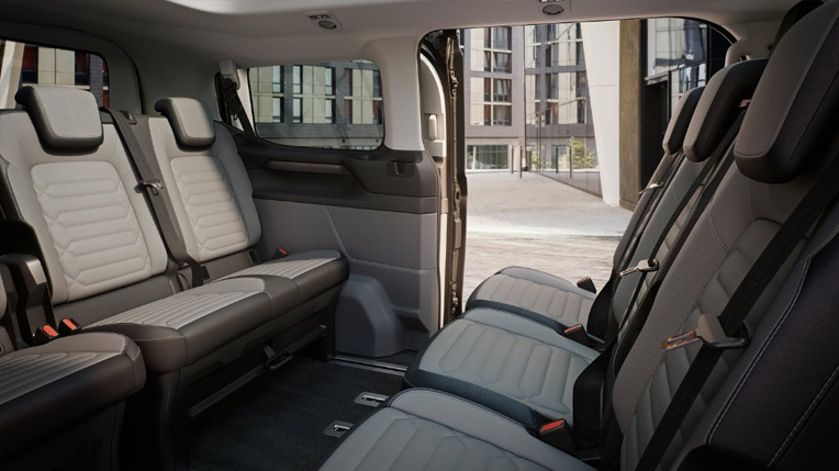 Nuovo Tourneo Custom Ford Chiappetta Cosenza 2